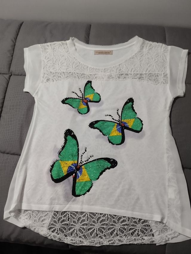 Maglia bianca pizzo e farfalle