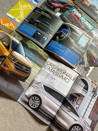 Brochure Ford: 14 pezzi