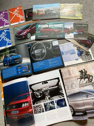 Brochure Ford: 14 pezzi