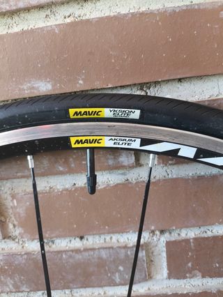Rueda bici carretera Mavic Aksium Elite