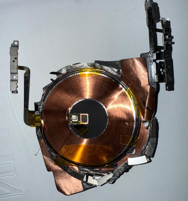 Caricabatterie wireless per iPhone - Danneggiato