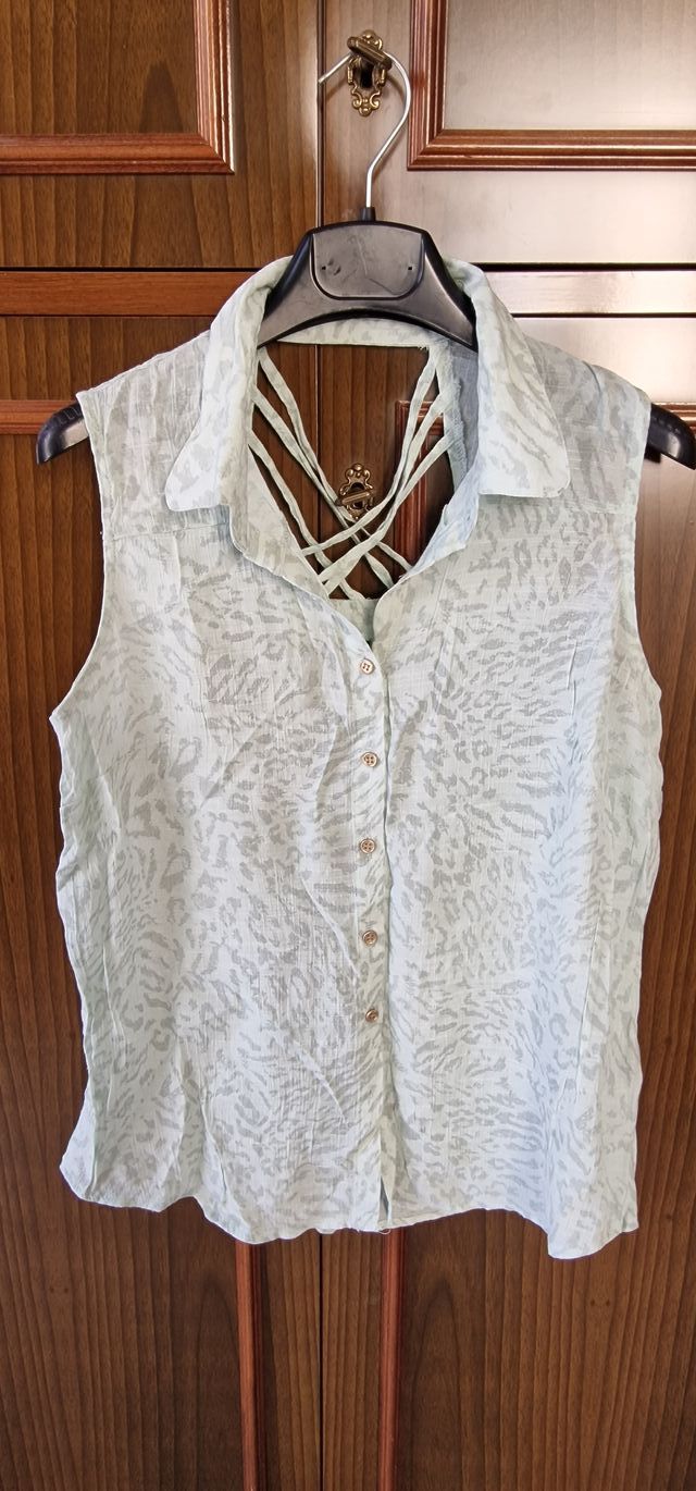 Camicia estiva senza maniche