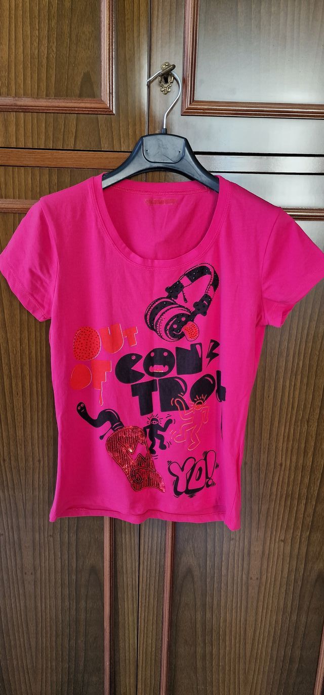 Maglietta fucsia con stampa