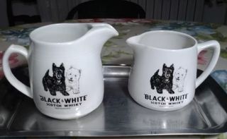 Bottiglie di Whisky Black & White