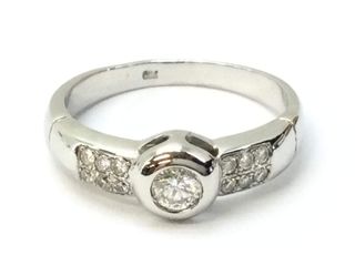 anillo oro 18k con piedra con diamante