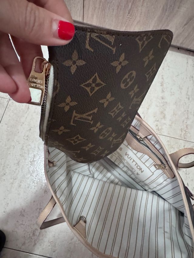 Bolso beige sin marca