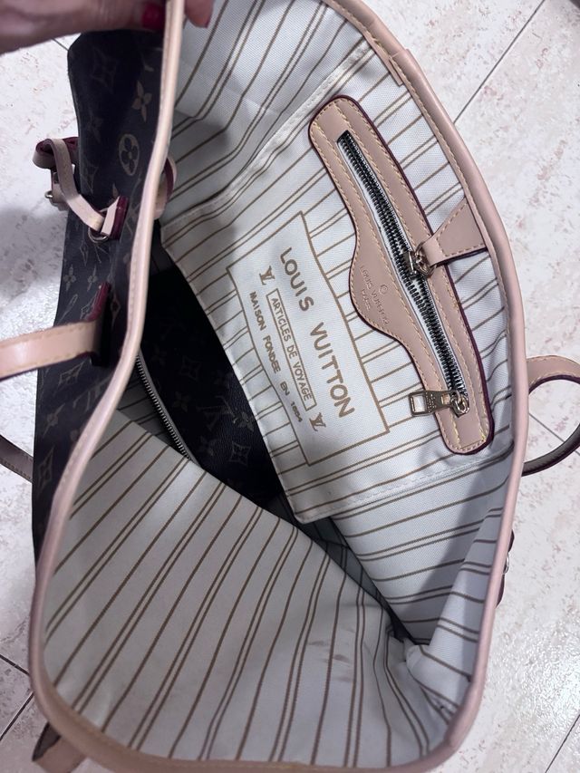 Bolso beige sin marca