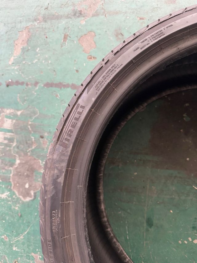 Neumático Pirelli powergry 235/35/19 91Y