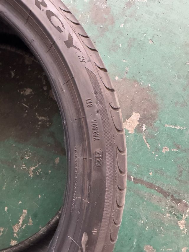 Neumático Pirelli powergry 235/35/19 91Y