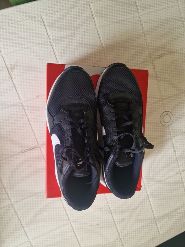 Nike Air Max Excee (niños) - negros