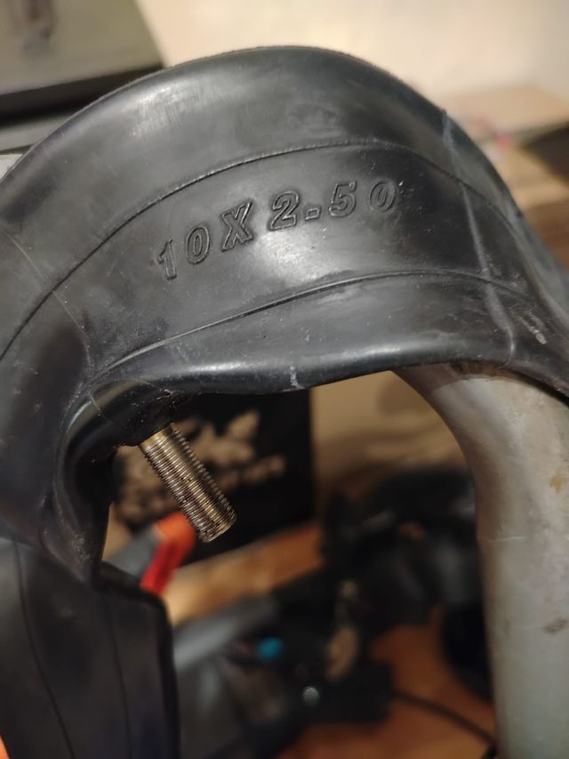 Dos Cámaras 10x2.50 patinete electrico