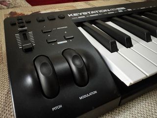 Teclado MIDI M-Audio Keystation 49