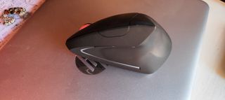 Ratón inalámbrico ergonómico