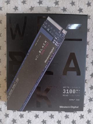 Disco Duro WD Black SN750 NVMe 256GB - SSD