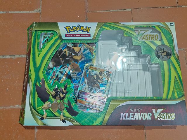 Colección Premium Kleavor V-ASTRO Pokémon