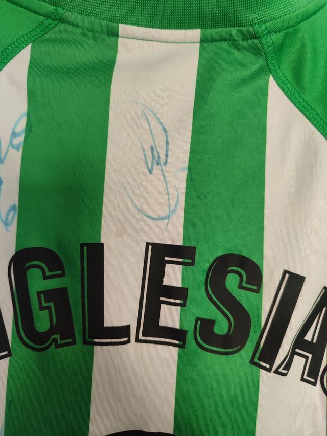 Camiseta Real Betis firmada