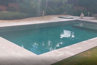 Rediseña piscina de diseño