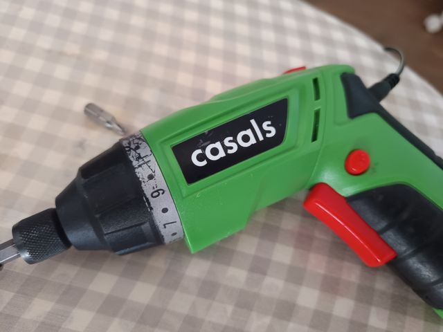 Atornillador Casals 3.6v reversible