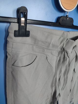 Pantaloni morbidi grigi