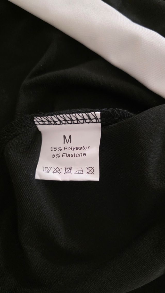 Vestido negro y blanco verano