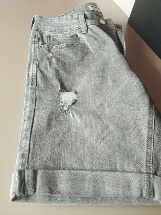 Bermuda Bershka gris - Talla S