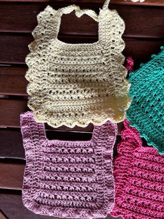 Baberos de bebé a crochet (5)