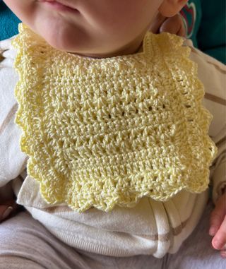 Baberos de bebé a crochet (5)