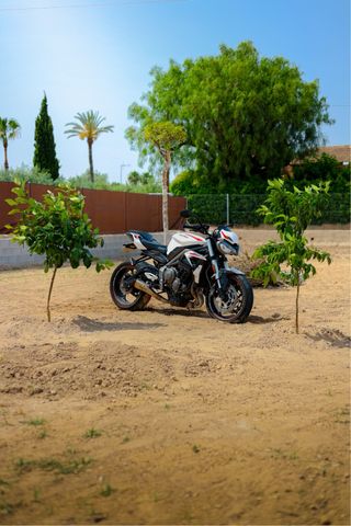Triumph Street Triple 660s A2