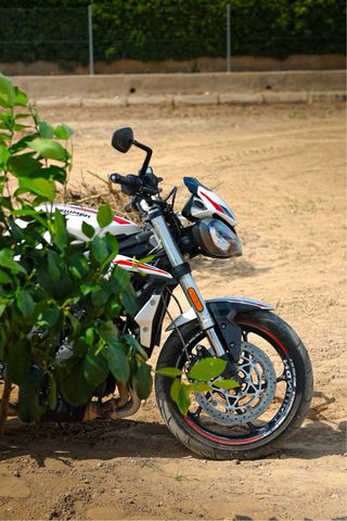 Triumph Street Triple 660s A2