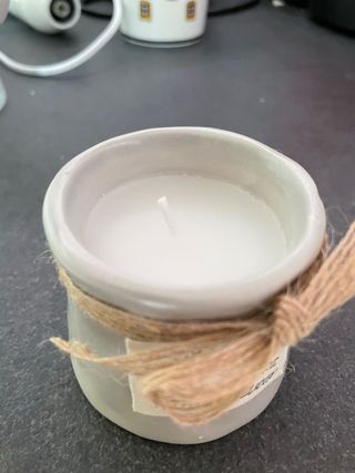 Candela profumata in ceramica