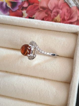 Anillo ámbar con mosquito 8mm
