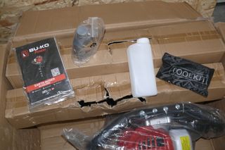 Furador de solo BU-KO-5200 a gasolina