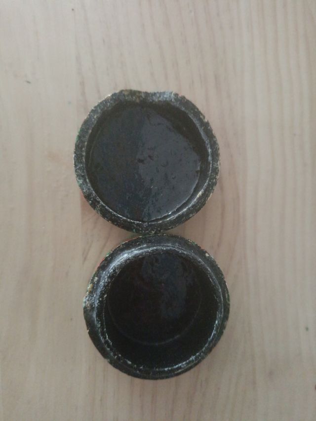 Cajita papel maché pintada a mano