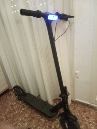 Patinete eléctrico casi nuevo