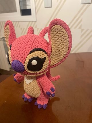 Figura Angel Stitch amigurumi