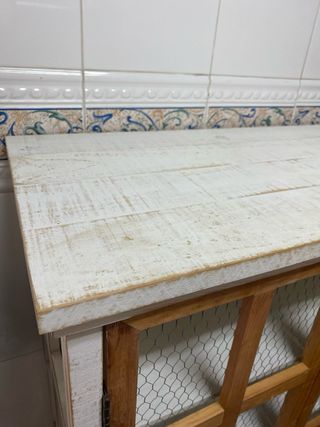 Vitrina Banak Importa - Madera y metal