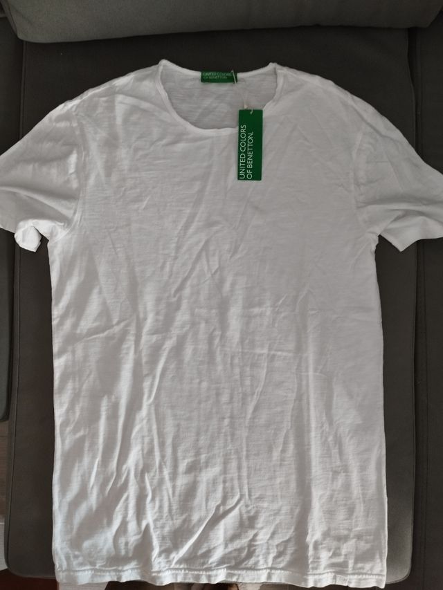 Camiseta Benetton blanca - Hombre. Nueva!