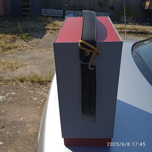 Chivas Regal: caja + 2 vasos