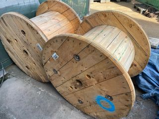 MESAS BOBINAS CARRETE MADERA CABLE CHILLPALET