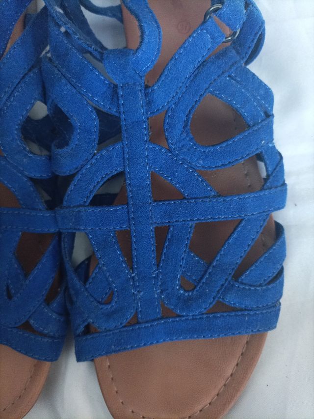 Sandalias planas azules