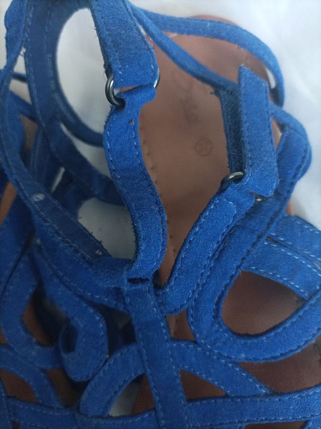 Sandalias planas azules