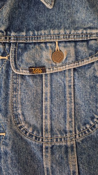 Chaqueta vaquera Lois azul.