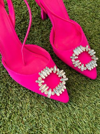 Tacones Stradivarius rosa