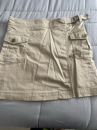 Falda beige militar