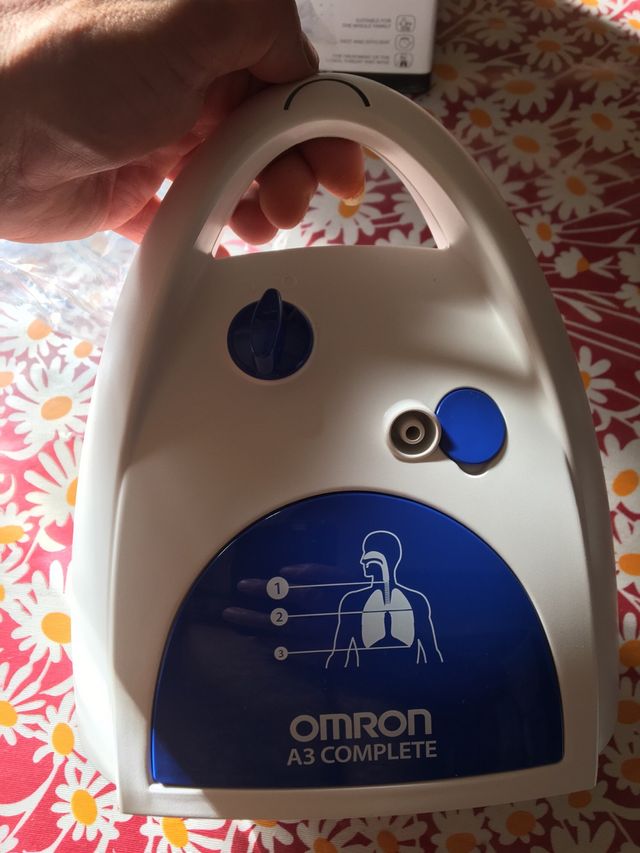 Nebulizador Omron A3 Complete falta la mascarilla