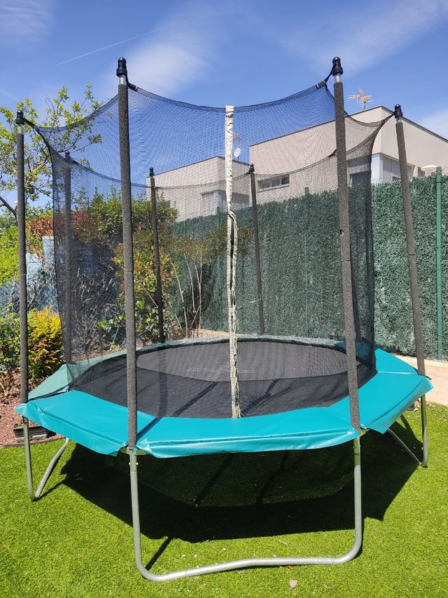 Trampolino elastico per bambini