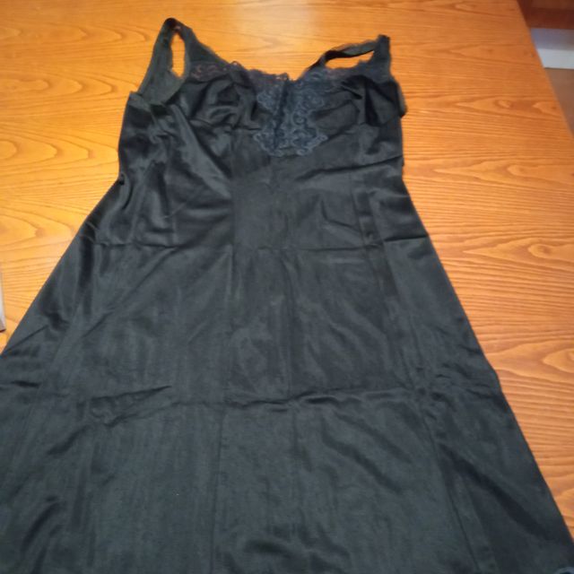 Sottoveste nera con pizzo, NUOVA