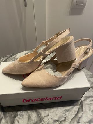 Zapatos Graceland beige tacón bajo