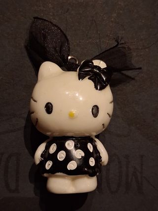 Ciondolo Hello Kitty bianco e nero
