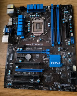 Placa base MSI B75A-G43